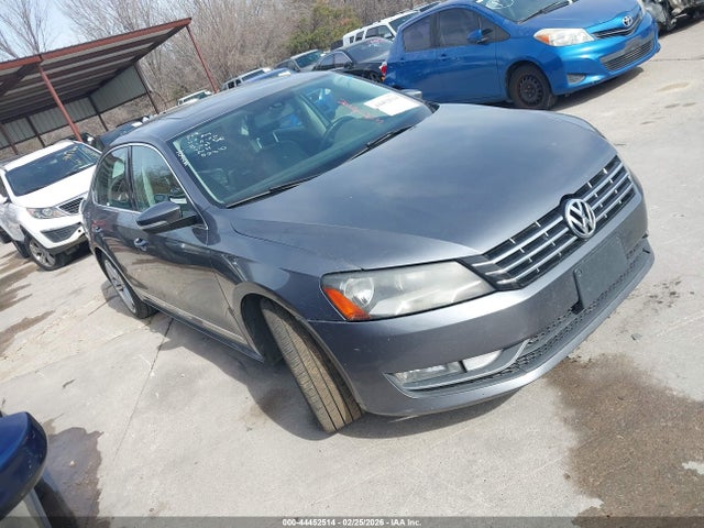 Salvage Volkswagen Passat Image