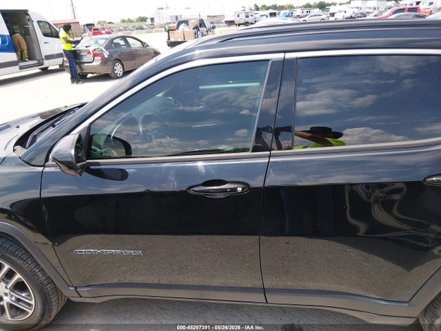 Jeep Compass Sun And Wheel Fwd