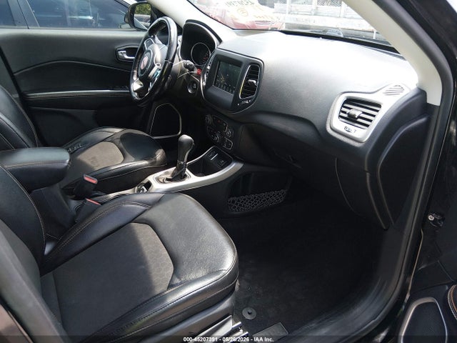 Jeep Compass Sun And Wheel Fwd