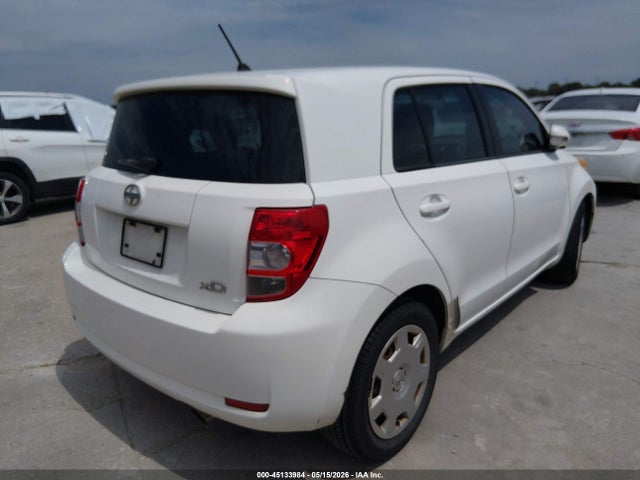 Scion xD