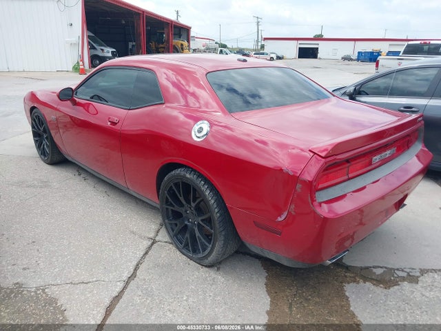 Dodge Challenger Srt8 392
