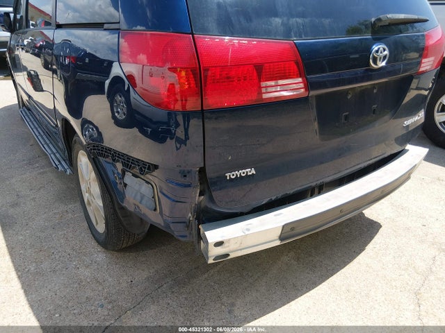 Toyota Sienna Xle