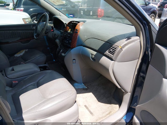 Toyota Sienna Xle