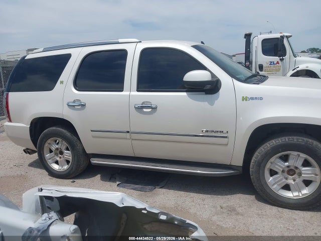 GMC Yukon Denali