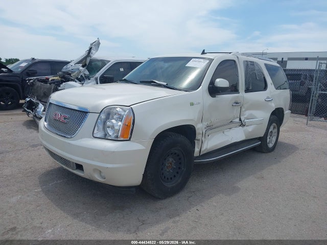 GMC Yukon Denali