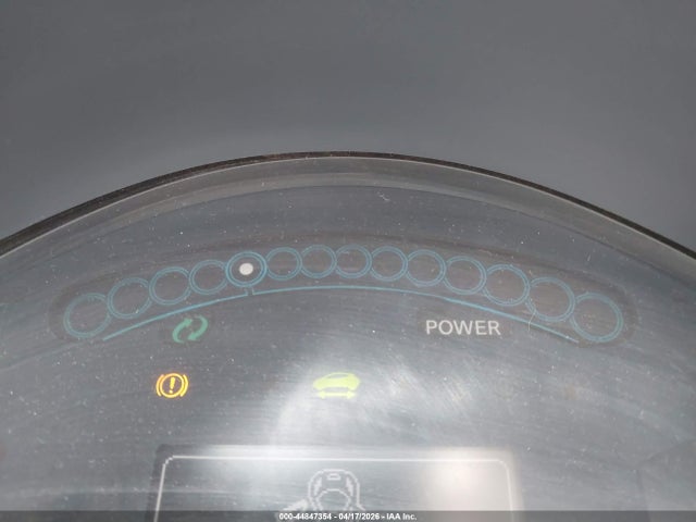 Nissan LEAF S