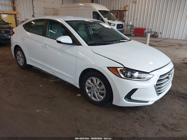 Salvage Hyundai ELANTRA Image