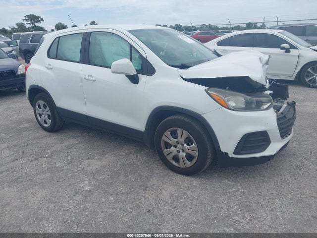 Salvage Chevrolet Trax Image