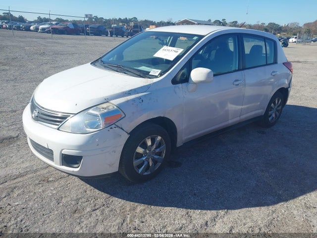 Nissan Versa 1.8 S