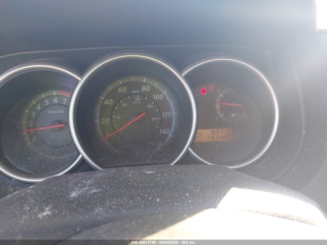 Nissan Versa 1.8 S