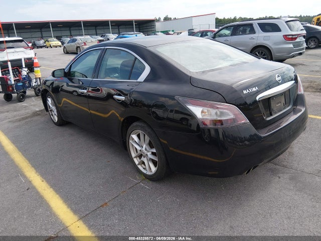 Nissan Maxima