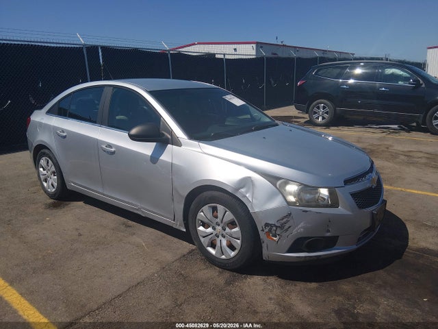 Salvage Chevrolet Cruze Image