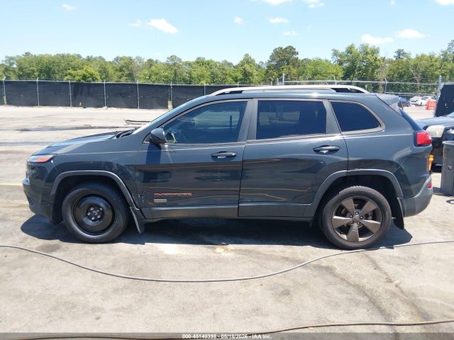 Jeep Cherokee 75th Anniversary Edition Fwd