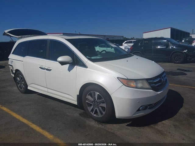 Salvage Honda Odyssey Image