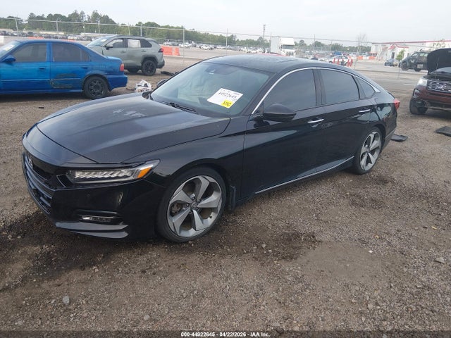 Honda Accord Touring 2.0t