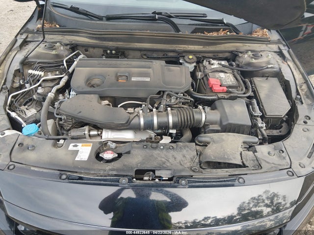 Honda Accord Touring 2.0t