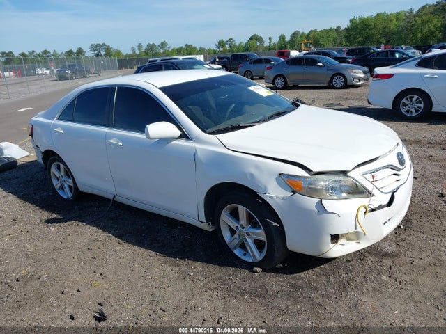 Salvage Toyota Camry Image