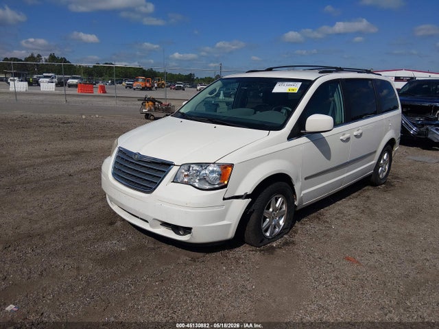 Chrysler Town & Country Touring