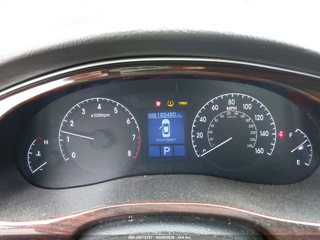 Hyundai Genesis 3.8