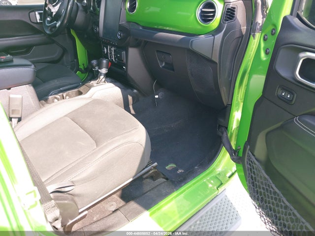 Jeep Wrangler Sahara 4x4