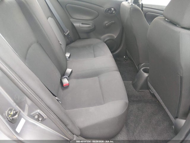 Nissan Versa 1.6 S