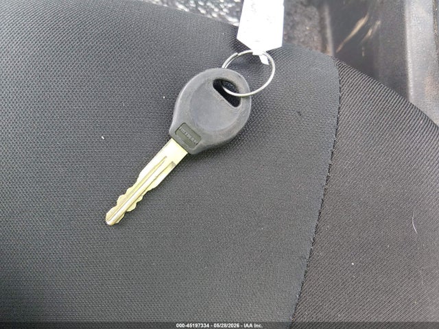 Nissan Versa 1.6 S