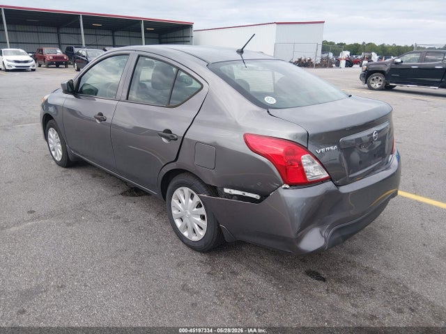 Nissan Versa 1.6 S