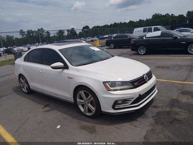 Salvage Volkswagen Jetta Image