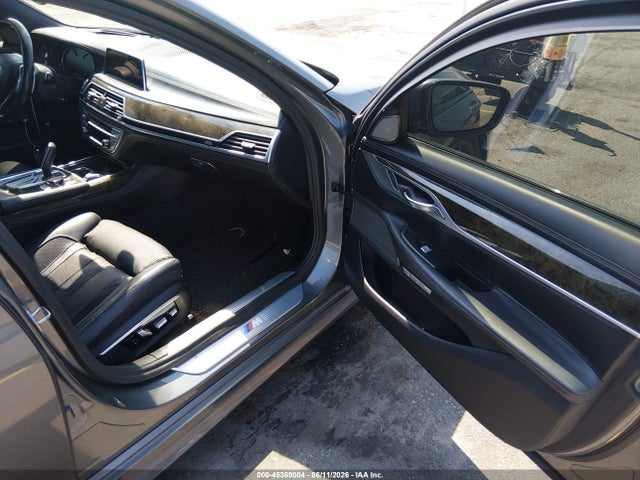BMW Alpina B7 Xdrive