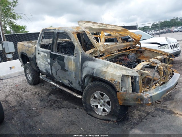 Salvage Chevrolet Silverado 1500 Image