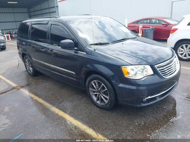 Salvage Chrysler Town & Country Image
