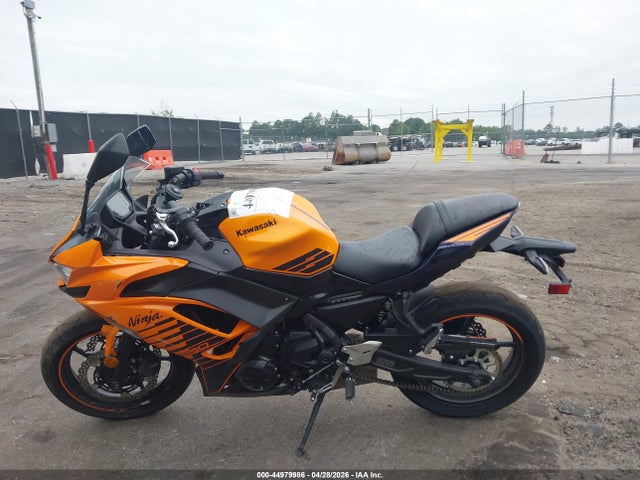 Kawasaki Ex650 P