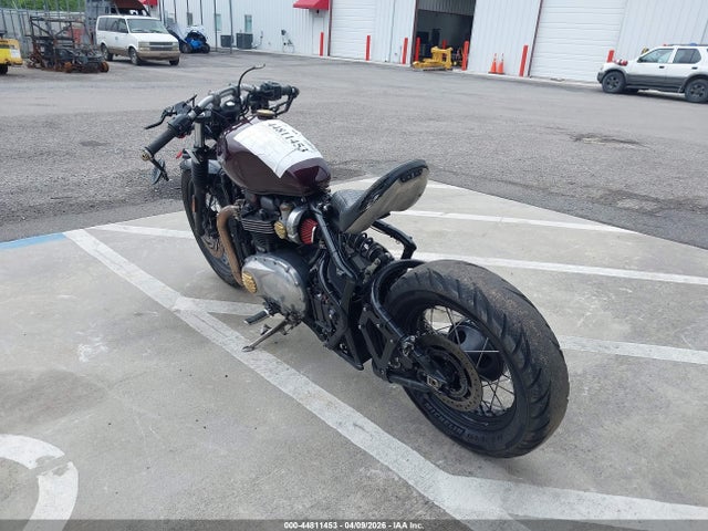 Triumph Bonneville Bobber