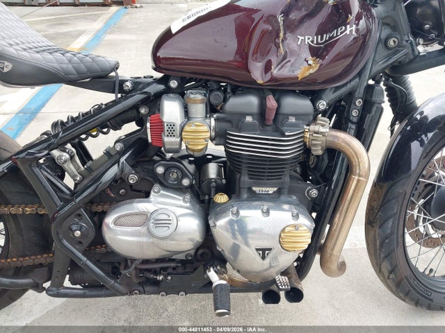 Triumph Bonneville Bobber