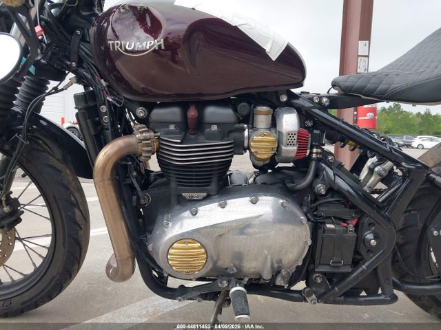 Triumph Bonneville Bobber