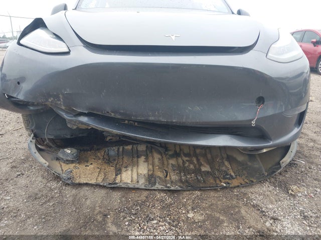Tesla Model Y Long Range Dual Motor All-wheel Drive