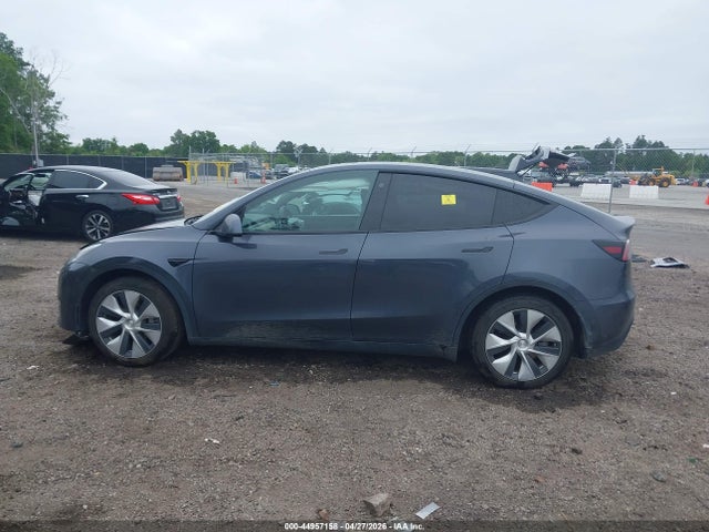 Tesla Model Y Long Range Dual Motor All-wheel Drive