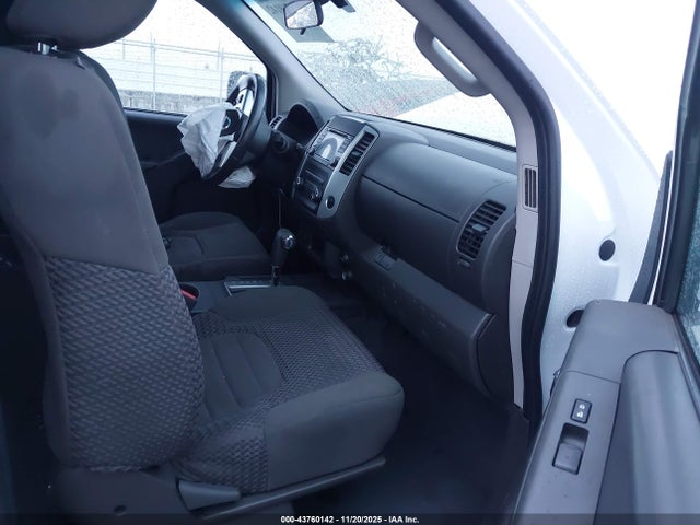 Nissan Frontier Sv-i4