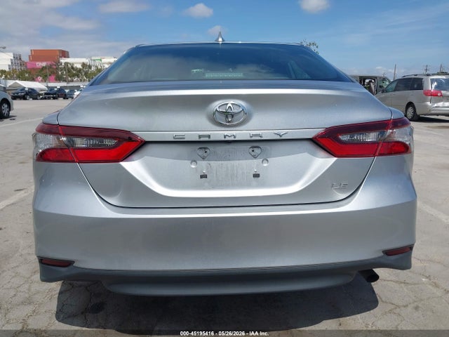 Toyota Camry Le