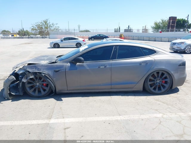 Tesla Model S Performance Dual Motor All-wheel Drive