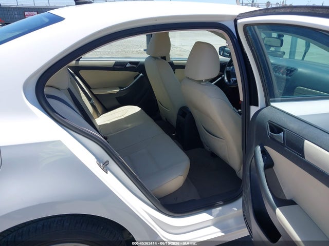Volkswagen Jetta 2.5l Se