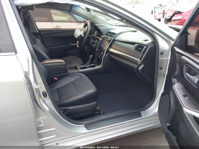 Toyota Camry Se