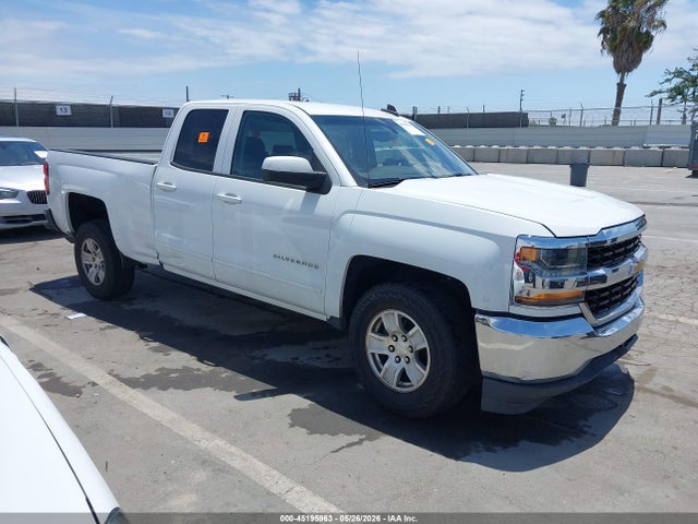 Salvage Chevrolet Silverado 1500 Image