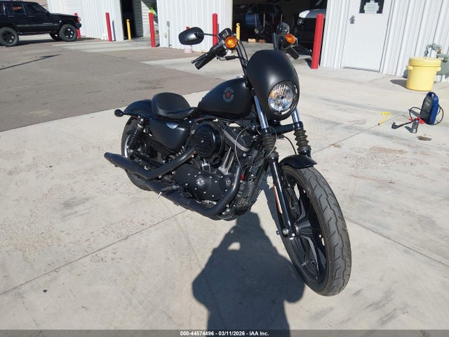 Salvage Harley-Davidson Xl883 Image