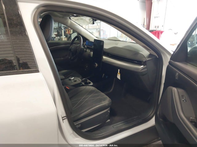 Ford Mustang Select