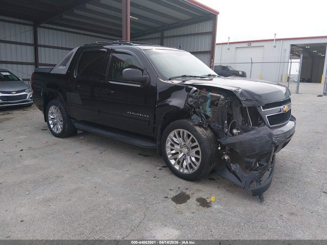 Salvage Chevrolet Avalanche 1500 Image