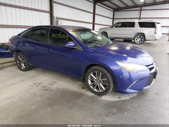 Salvage Toyota Camry Image