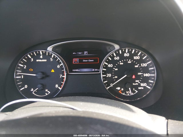 Nissan Pathfinder S