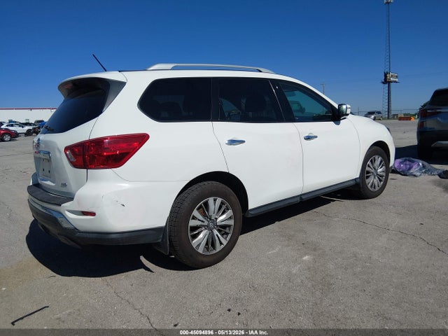 Nissan Pathfinder S
