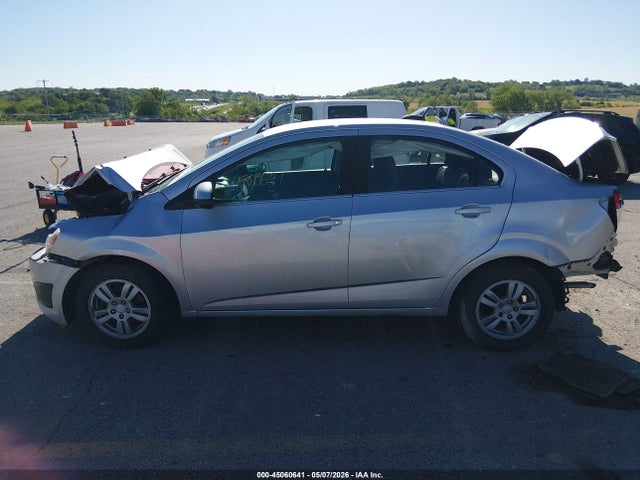 Chevrolet Sonic Lt Auto